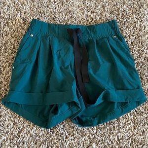 Lululemon Spring Break Away Shorts